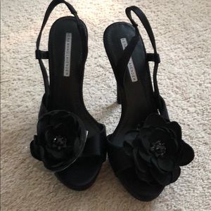 Vera Wang Lavender Black Satin Pump - Size 7
